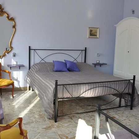 B&B Mila E Nan Borghetto Santo Spirito Exterior foto